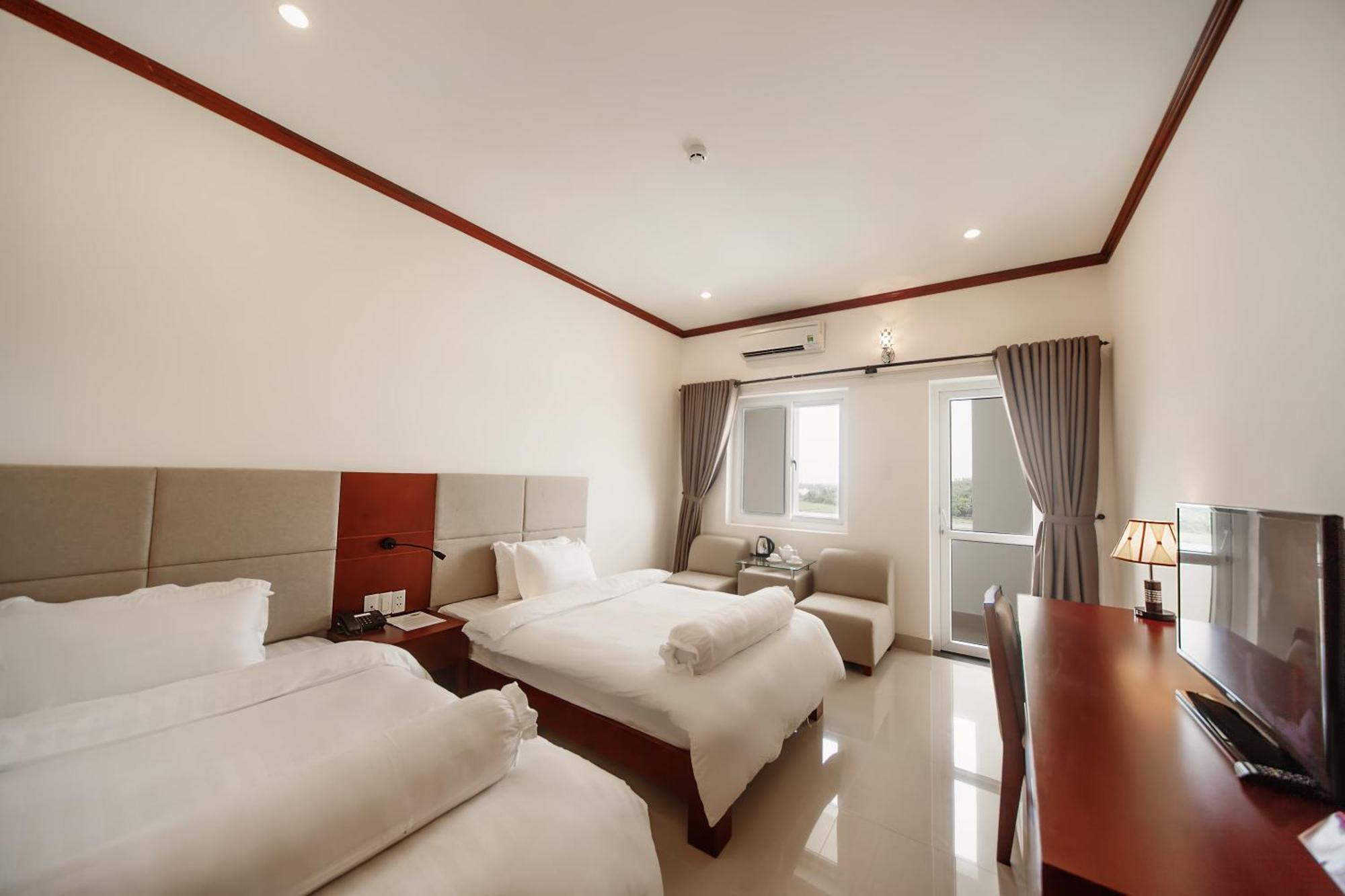 Ban Thach Riverside Hotel & Resort Tam Kỳ Room photo