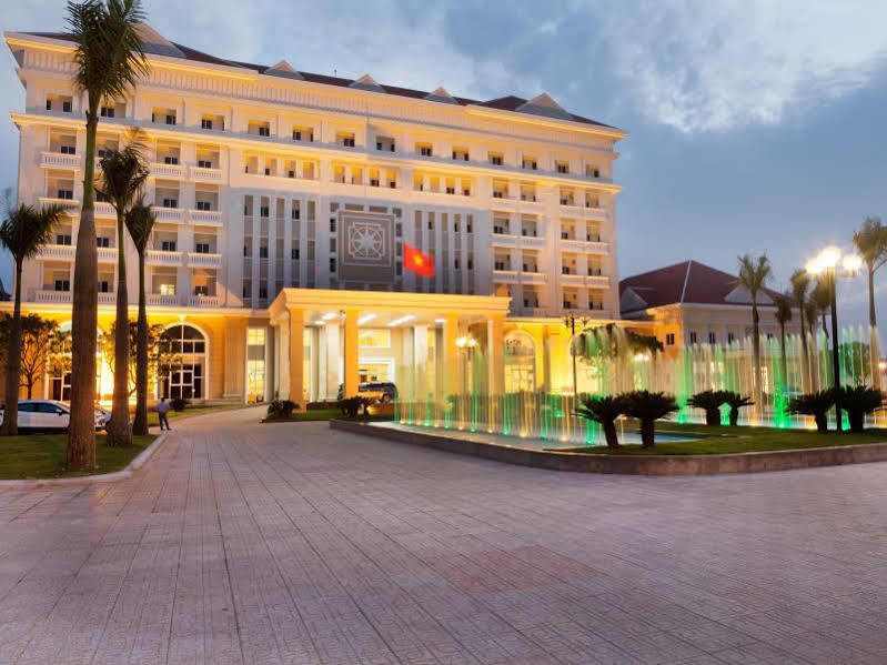 Ban Thach Riverside Hotel & Resort Tam Kỳ Exterior photo